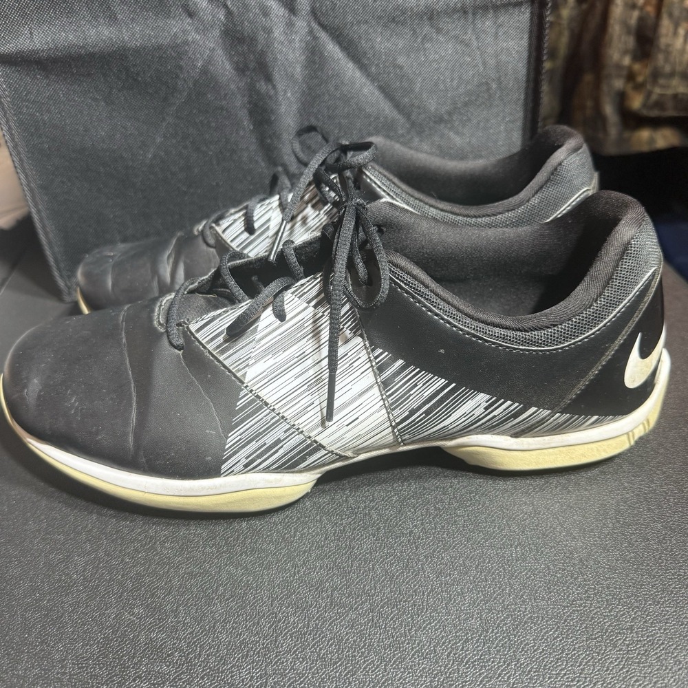 Nike‎ Shoes Women's Size 10W Delight V Golf Sneaker Leather Spike